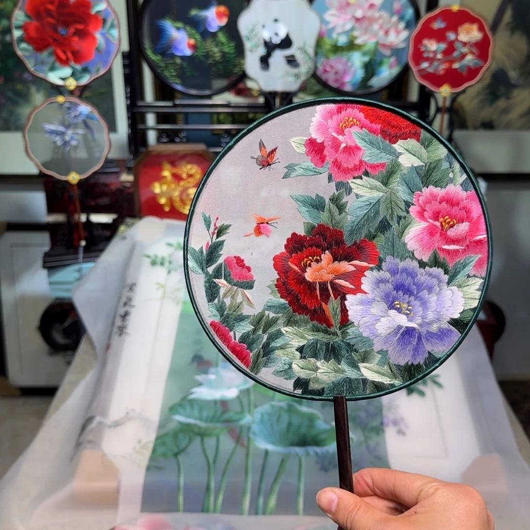 刺绣刺绣工艺精湛