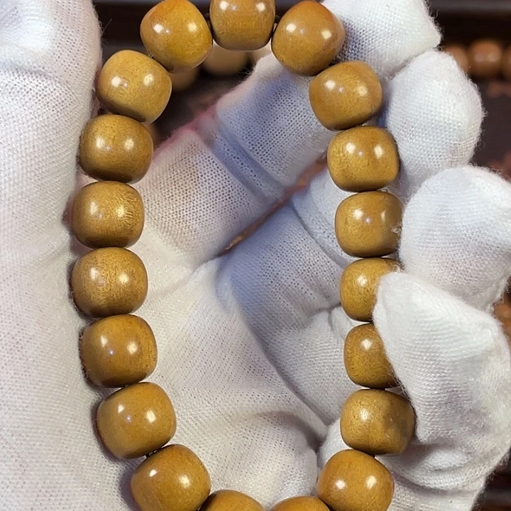 檀香木老山檀10×11手串