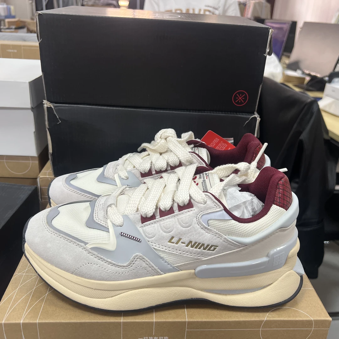 《B品以直播展示为准》色差（X1080)李宁男子休闲运动鞋AGCU061-1
