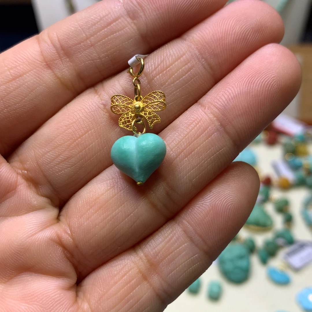 绿松石18K金镶嵌挂件