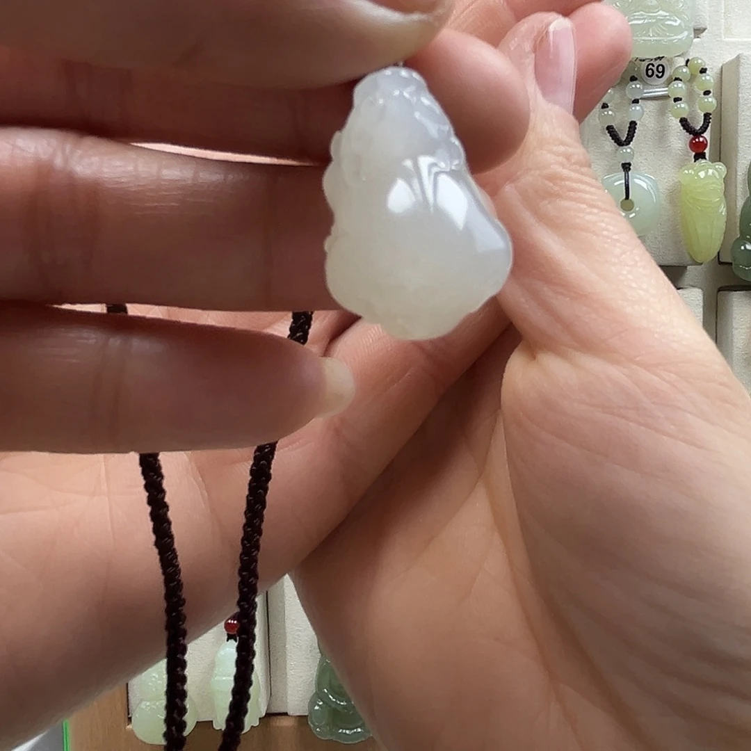 一***书和田玉未镶嵌颈饰