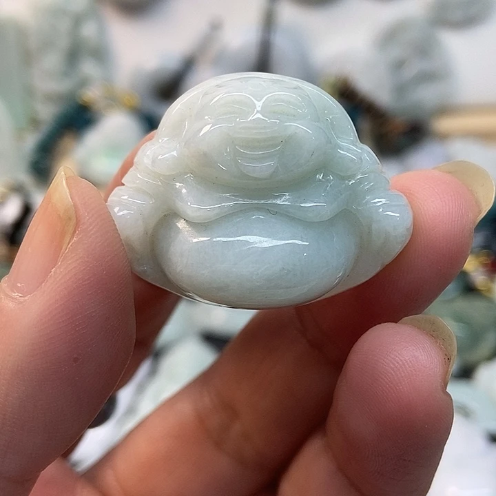 翡翠未镶嵌颈饰佛公