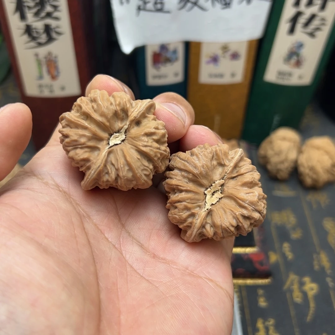 文玩核桃把件38平谷凹底全品