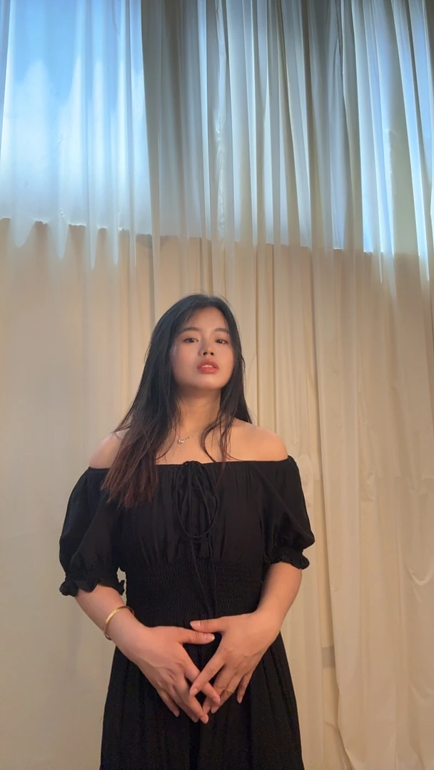 夏季新款大领子褶皱收腰显瘦泡泡袖高腰长裙法式气质连衣裙黑色