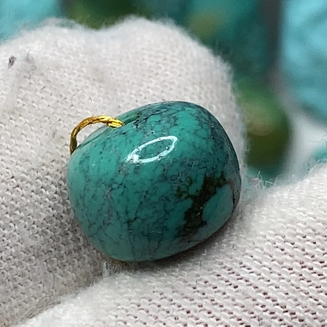 绿松石未镶嵌天然原矿 带武汉地大证书