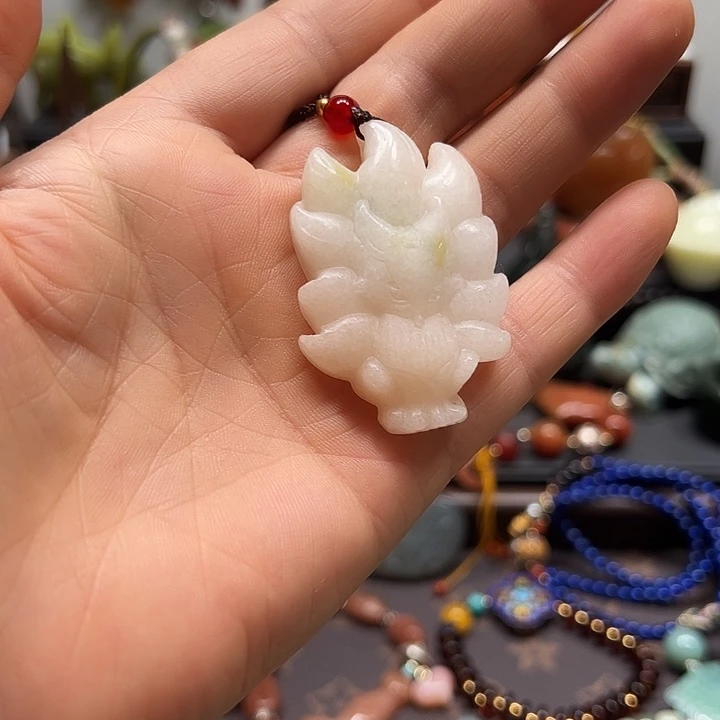 蛇纹石玉未镶嵌吊坠