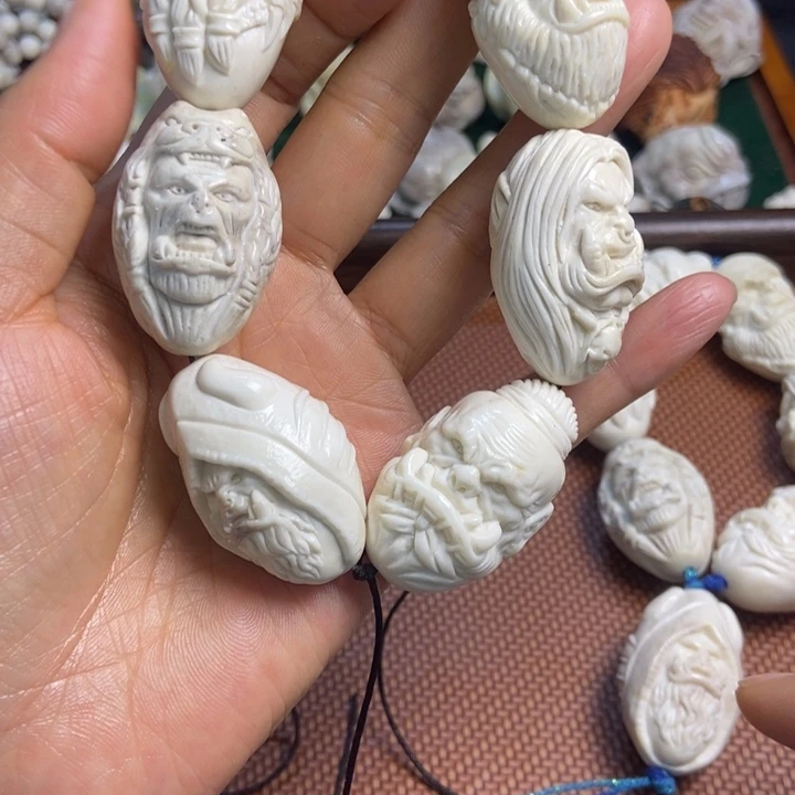 妖***孽配饰鹿角雕刻一条出