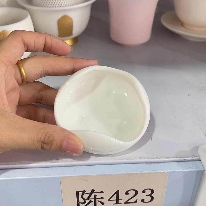 福利待遇多多哦哦哦
