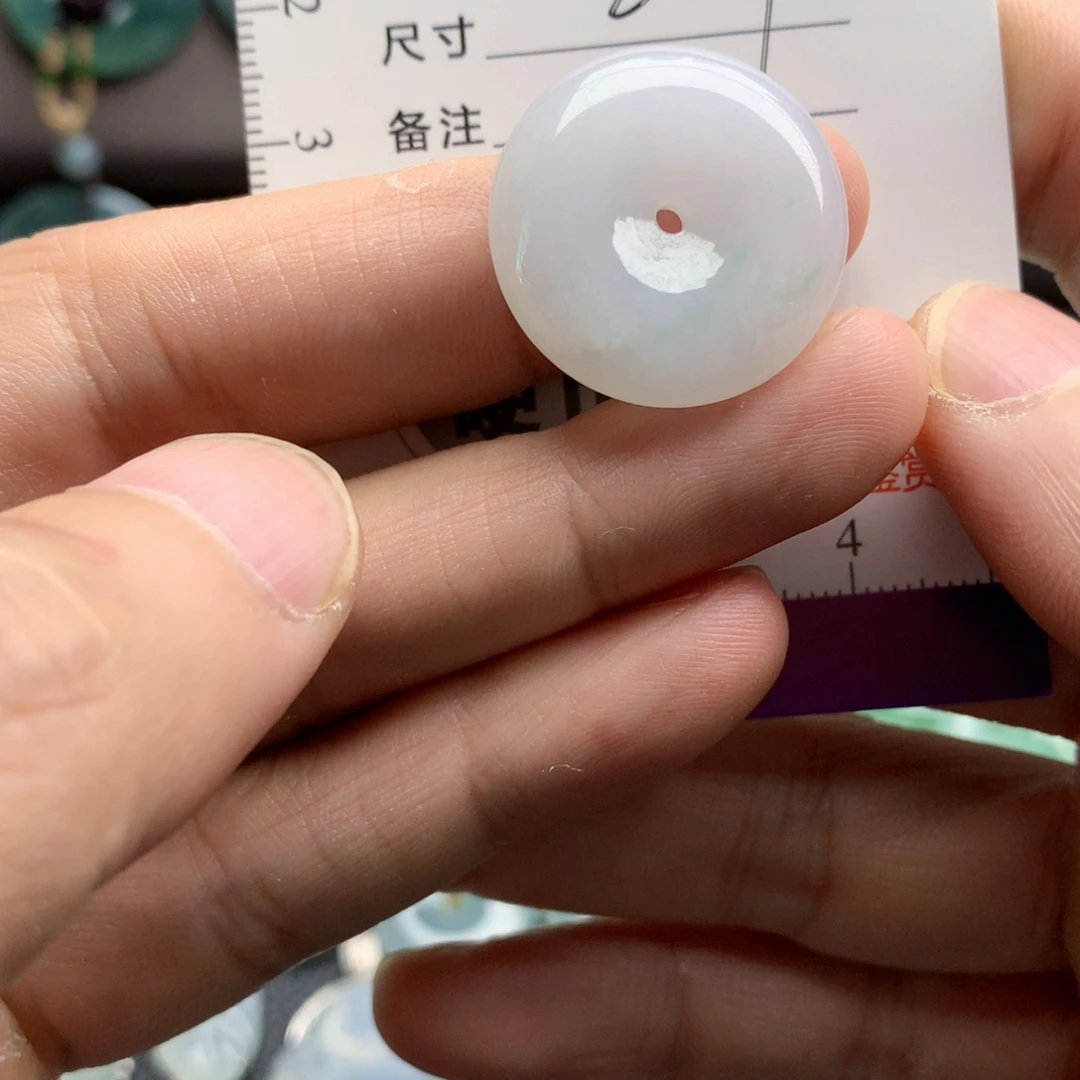 翡翠未镶嵌颈饰吊坠