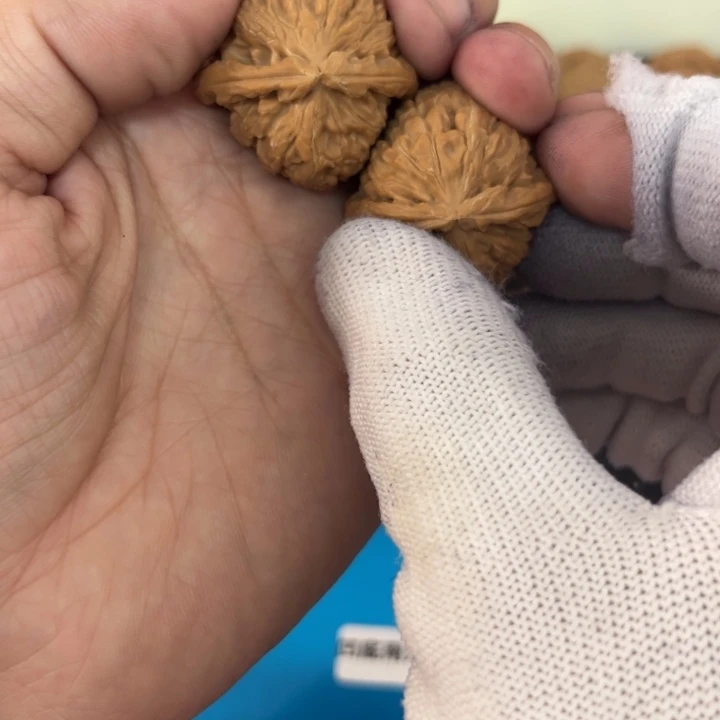 31尺寸白狮子吊坠挂件