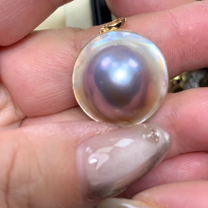 18K金镶嵌颈饰拼合珍珠（马贝珠）