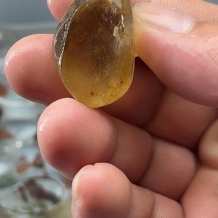 未镶嵌吊坠(赠链)水晶