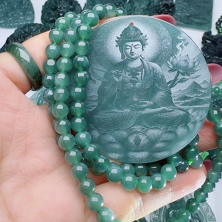 翡翠未镶嵌颈饰天然的A货翡翠多样性发其一