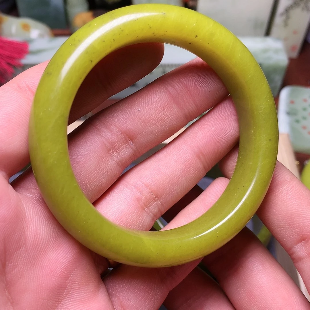 岫岩老玉（透闪石质玉）颈饰未镶嵌爱*