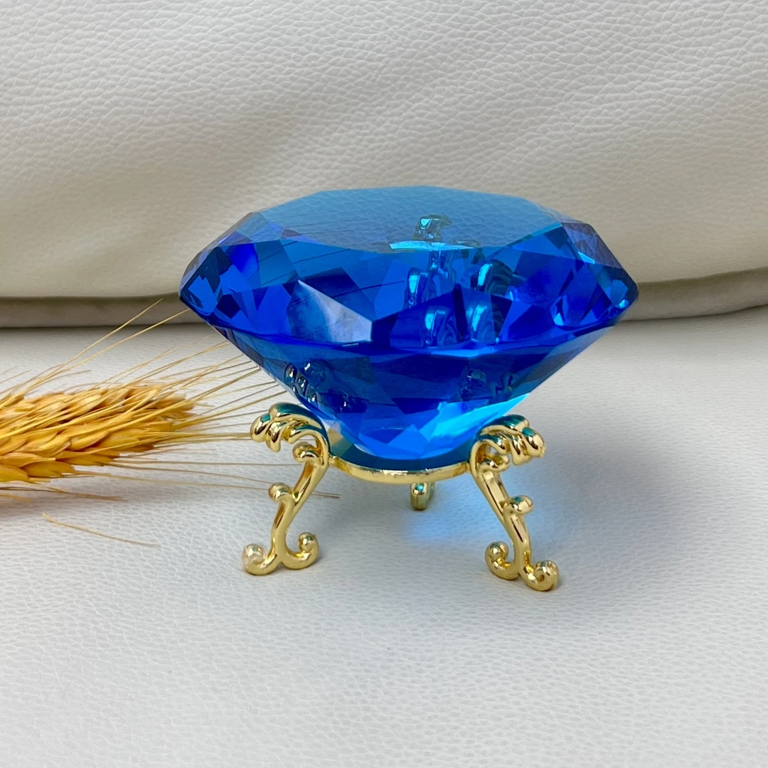 T056-@夏季轻奢精选手摆件大裸石多样性发一件