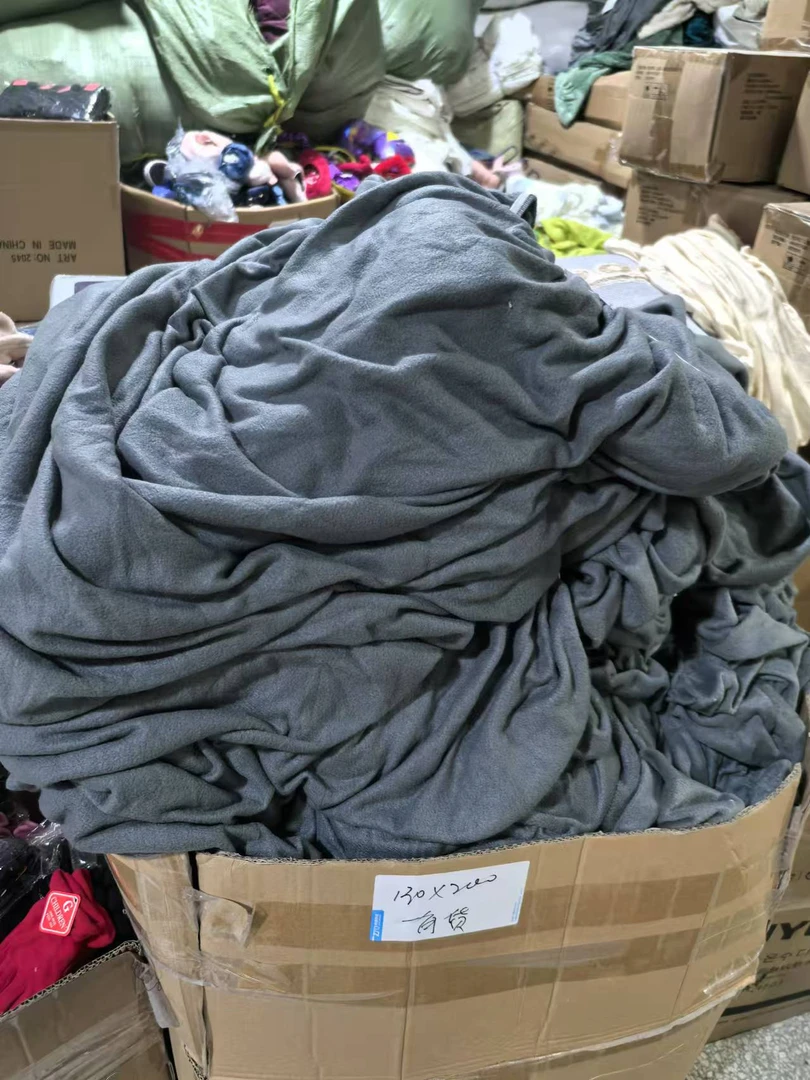 《厚广家》3楼130×200灰色摇粒绒床笠 发1张