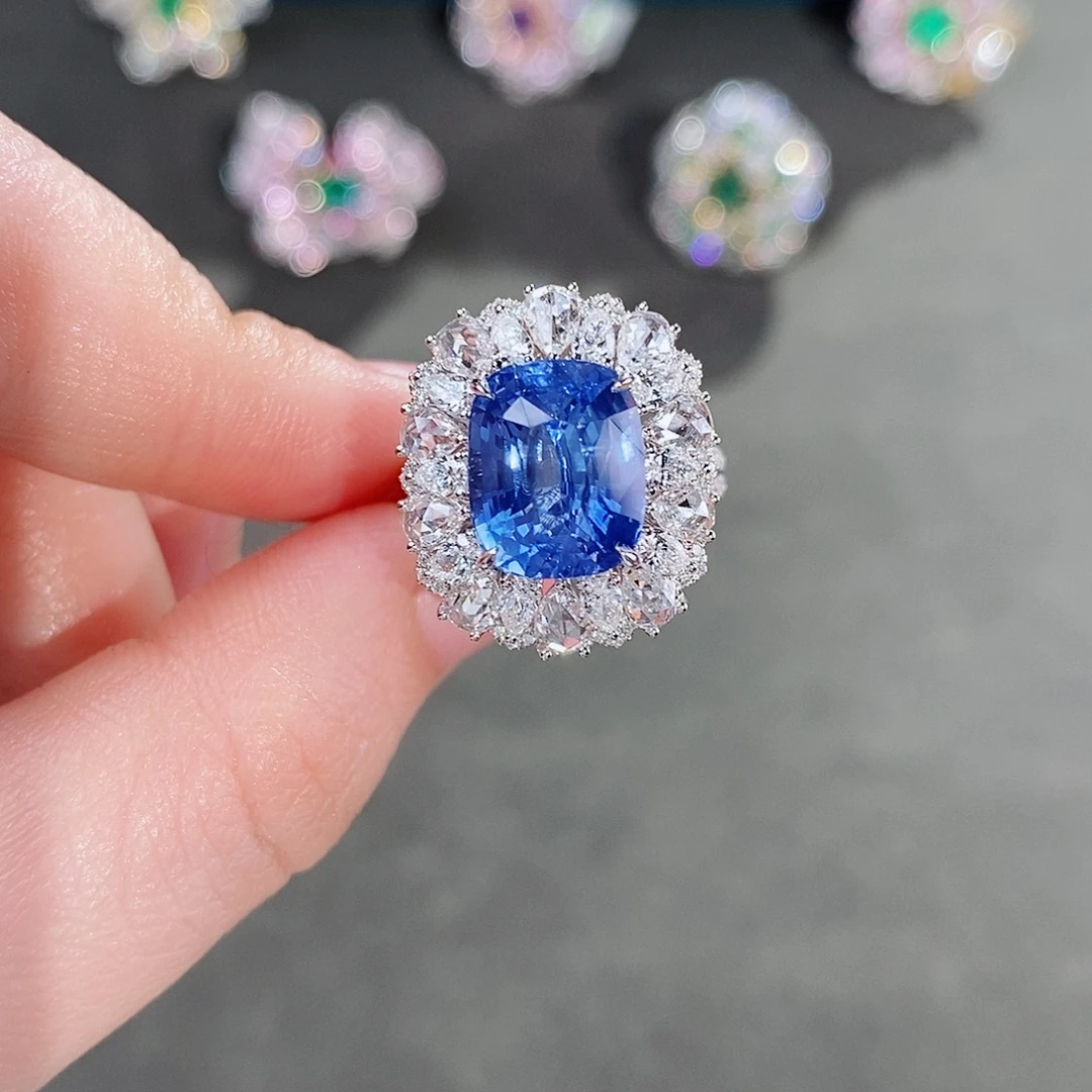 戒指蓝宝石18K金镶嵌6.16ct无烧矢车菊吉尔德两用款