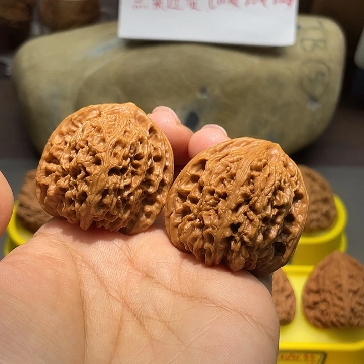 文玩核桃把件5号，41尺涿鹿天残脚