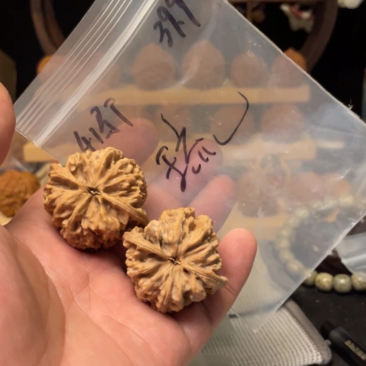 琉***把件文玩核桃马踢