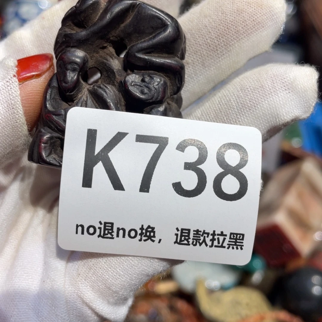 M***了瓷片表姐直播所见所得