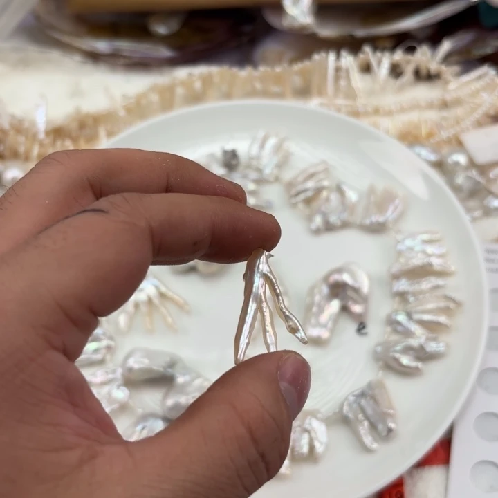 向***-未镶嵌颈饰淡水珍珠