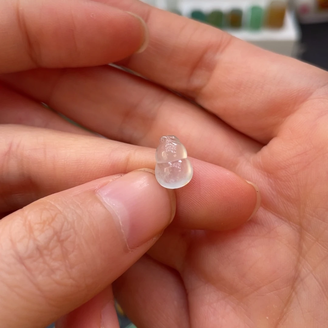 翡翠裸石缅甸翡翠天然翡翠