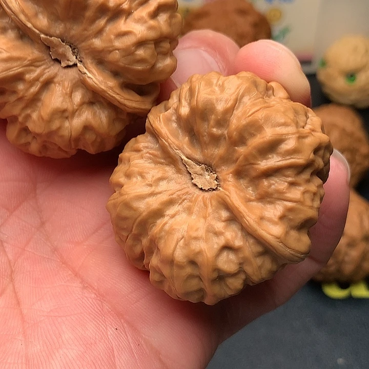 2***7吊坠文玩核桃大吃