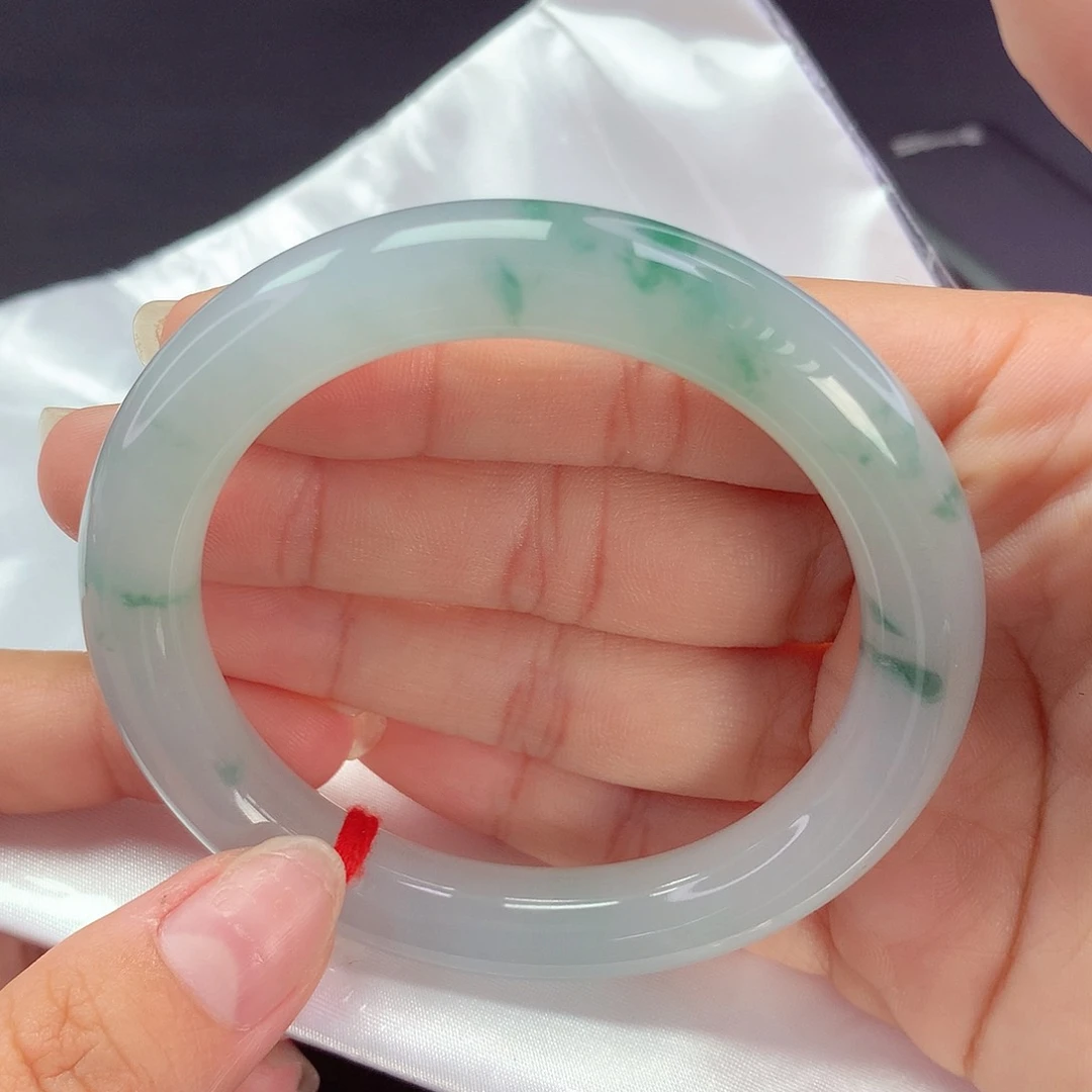 【闪购商品】翡翠手镯未镶嵌a 8036011