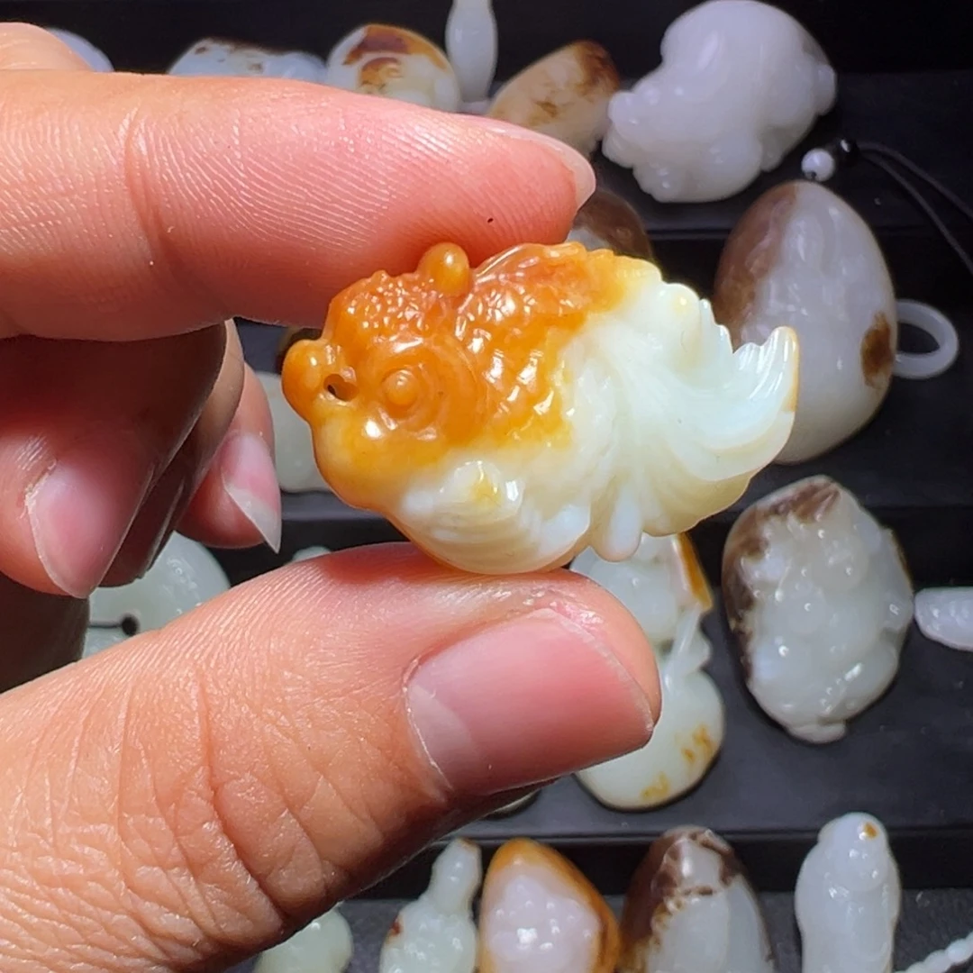 和田玉未镶嵌挂件