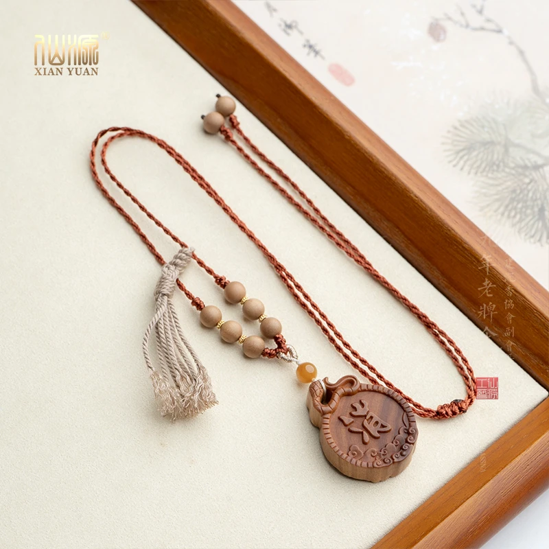 印度老山檀香蛇肖太牌和田玉糖料手编绳脖挂新中式文玩毛衣链