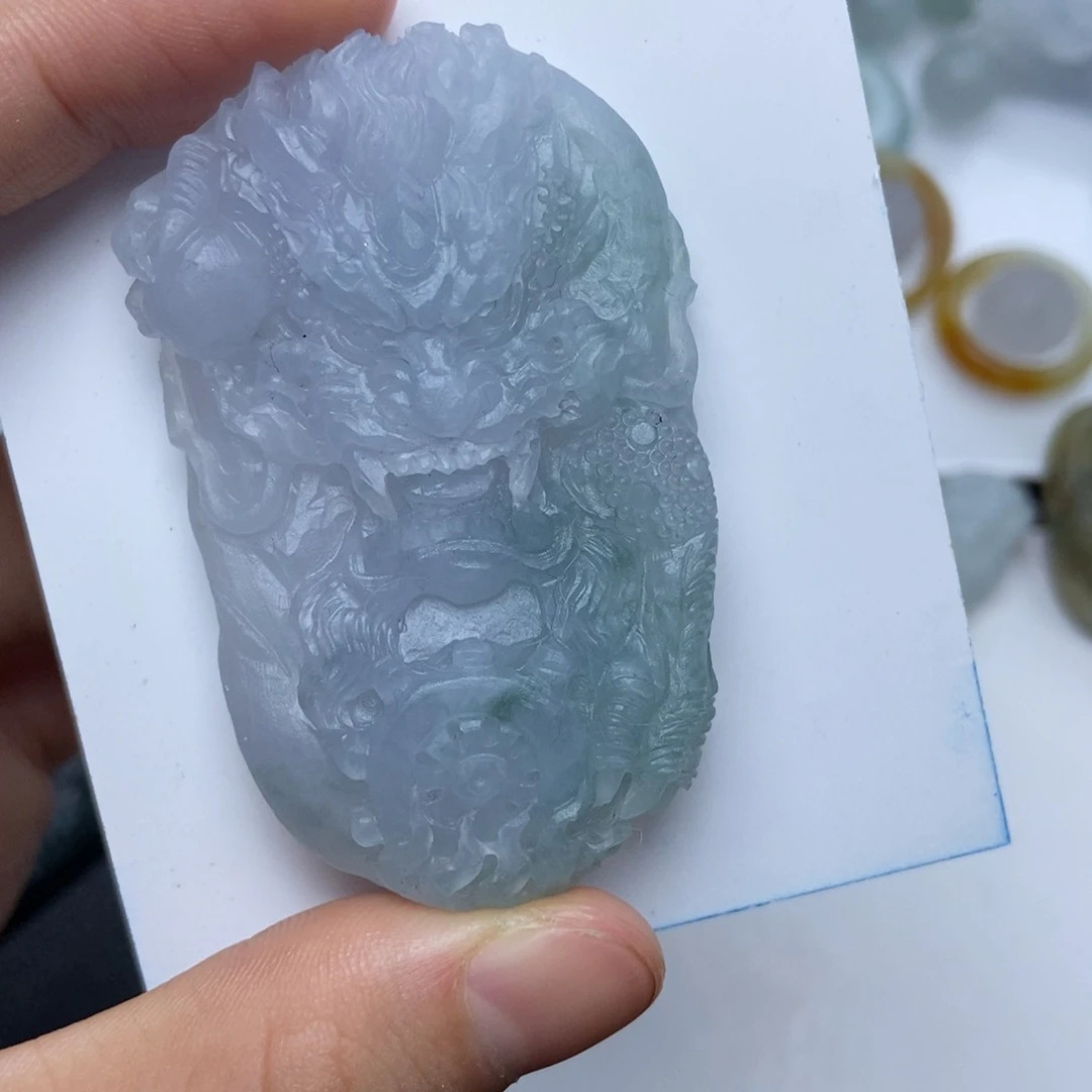 未镶嵌定制翡翠龙