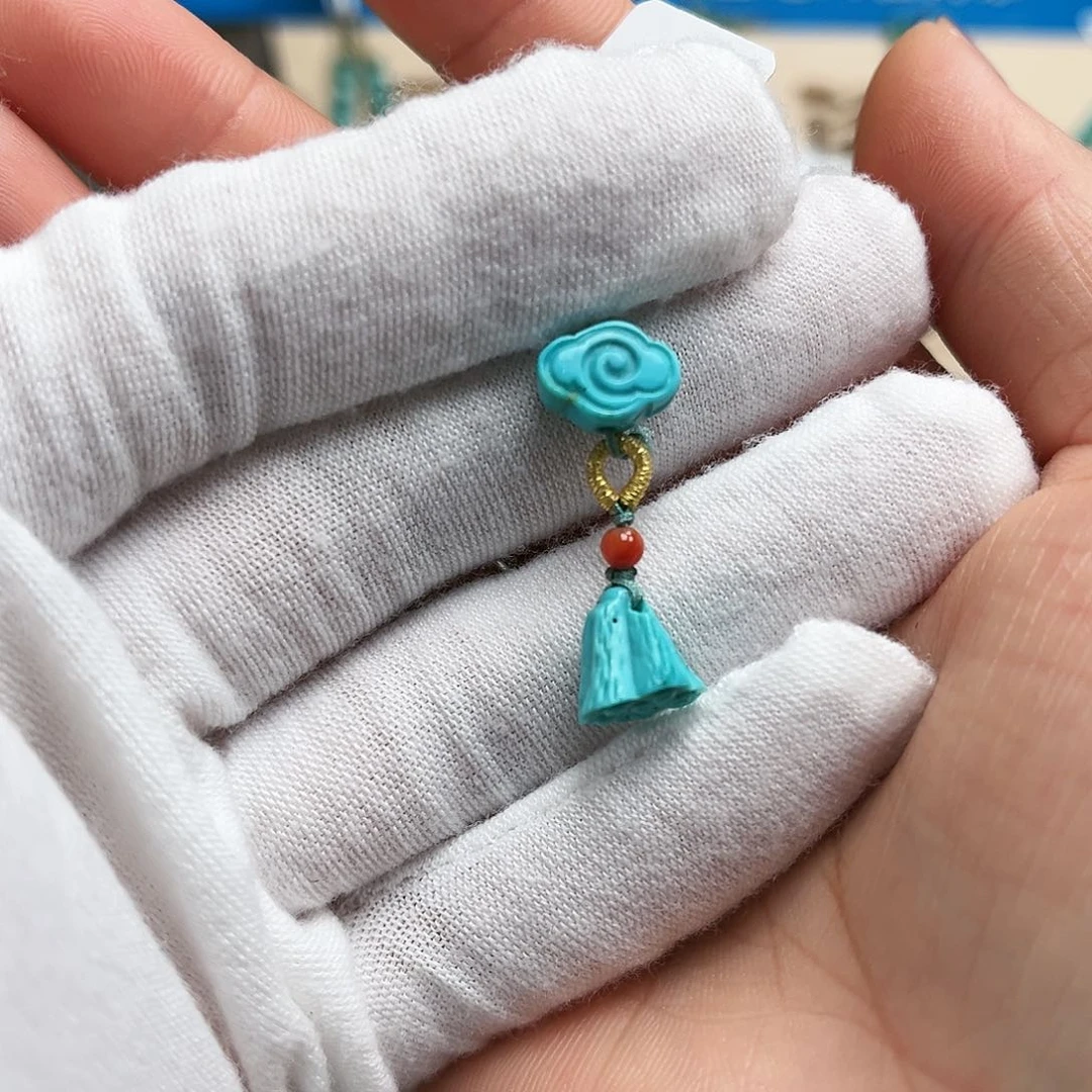 绿松石雕刻未镶嵌