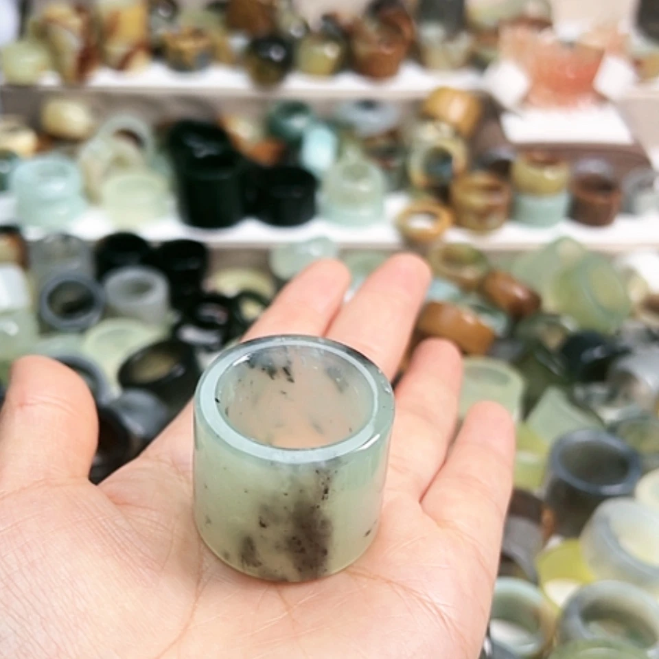 【闪购商品】蛇纹石玉戒指未镶嵌占*