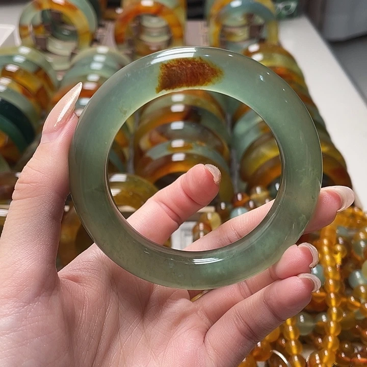 蛇纹石玉未镶嵌手镯56.3