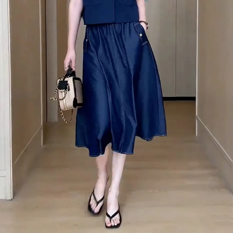 拉夏贝尔软牛仔半身裙女2025夏季薄款垂感遮肉显瘦a字休闲大摆裙