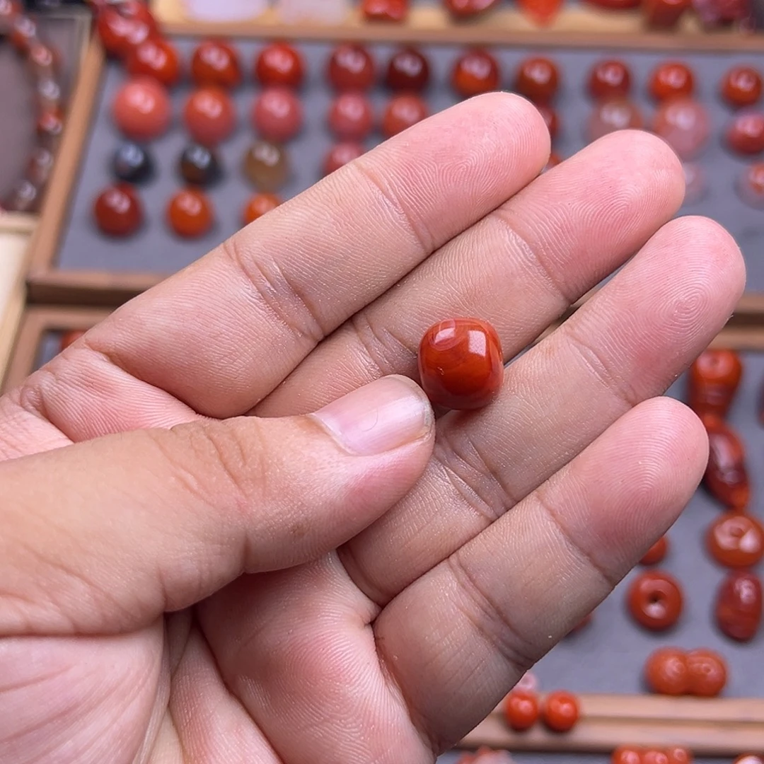 南红玛瑙未镶嵌珠宝奇石