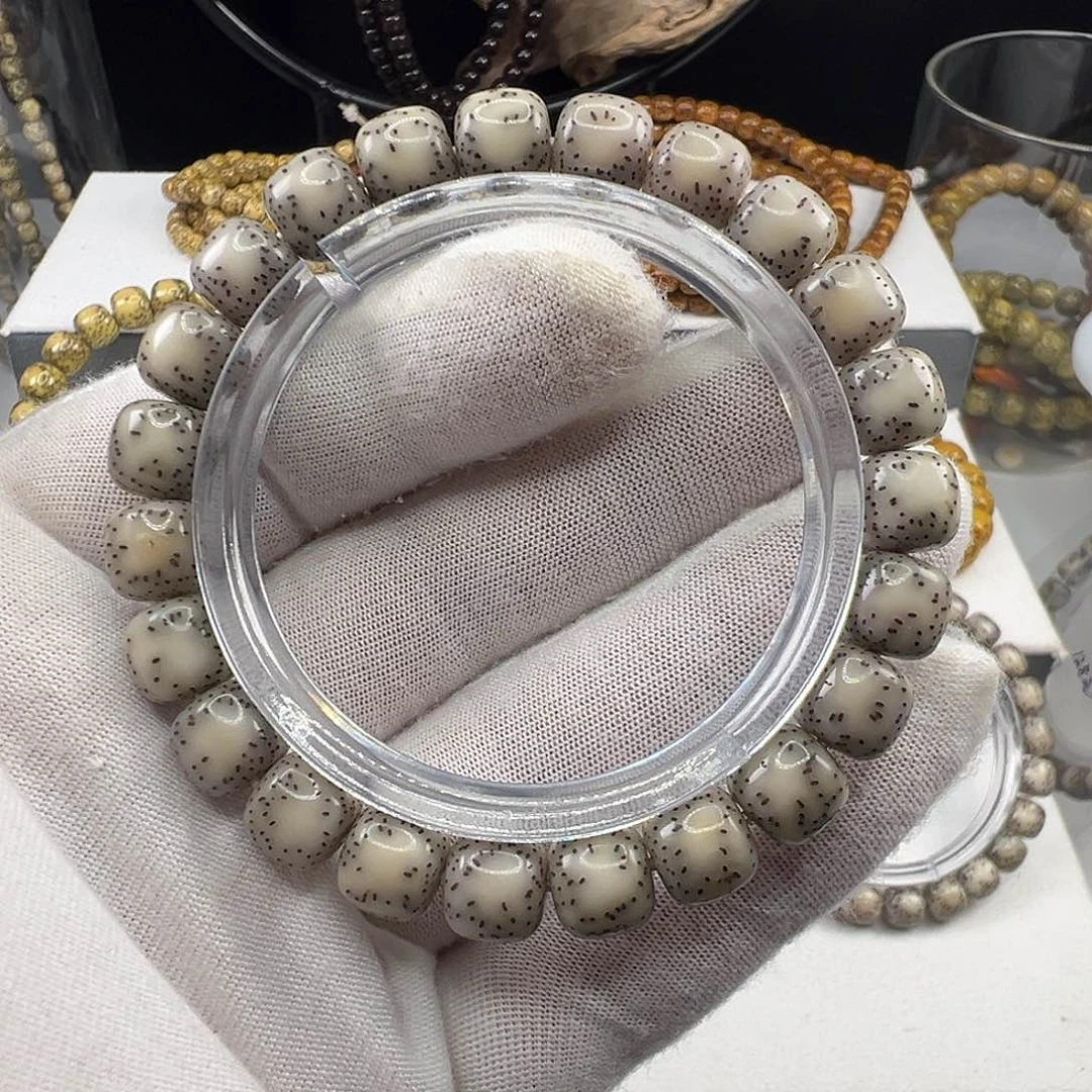 星月菩提手串高货 石玉料10×9果冻侧留白真尖星