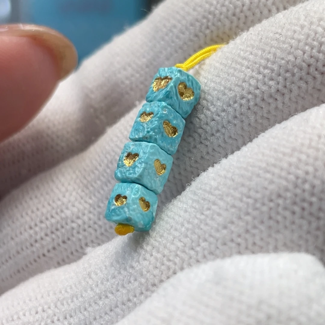 绿松石未镶嵌挂件