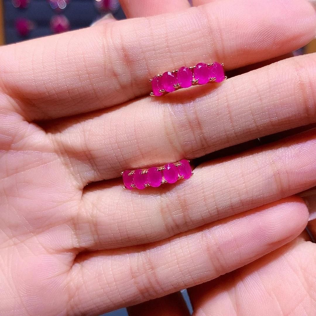 s***。耳饰银S925镶嵌红宝石