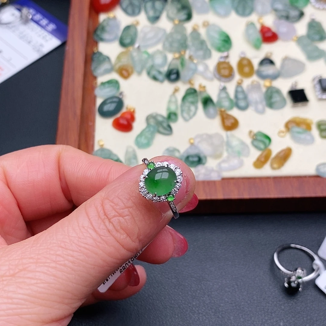 翡翠戒指银S925镶嵌七*?戒指