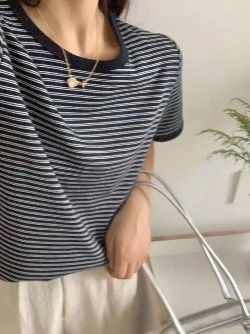 Y201-Y250春夏季韩系新款实体店品质韩版高级感女装气质短袖上衣