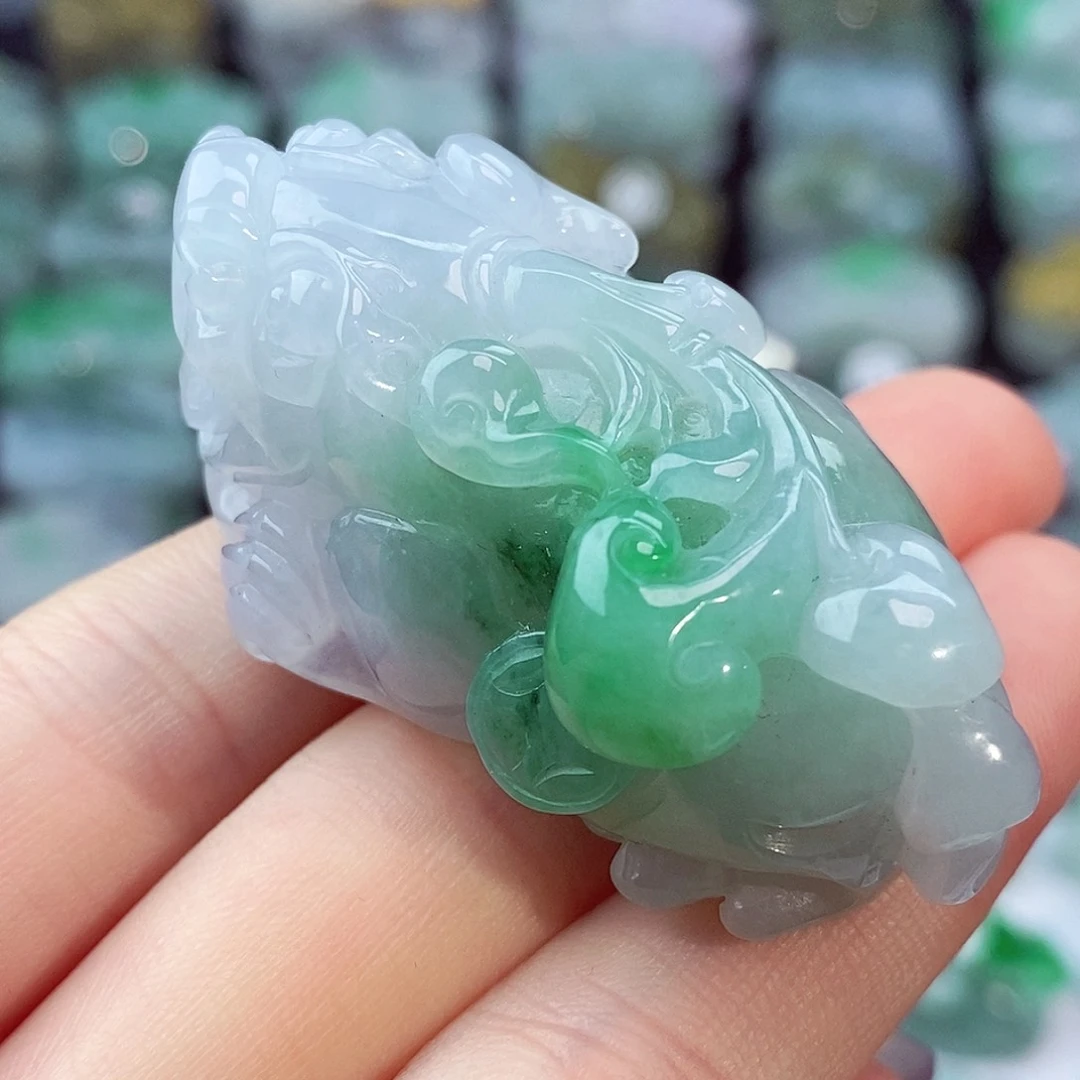 颈饰未镶嵌翡翠天然