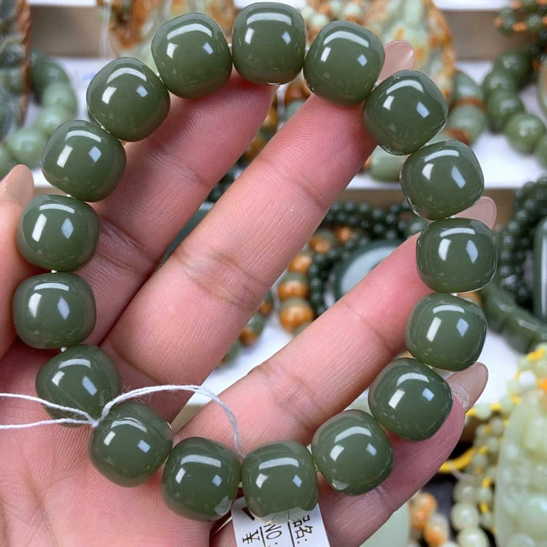 透闪石质玉手串未镶嵌