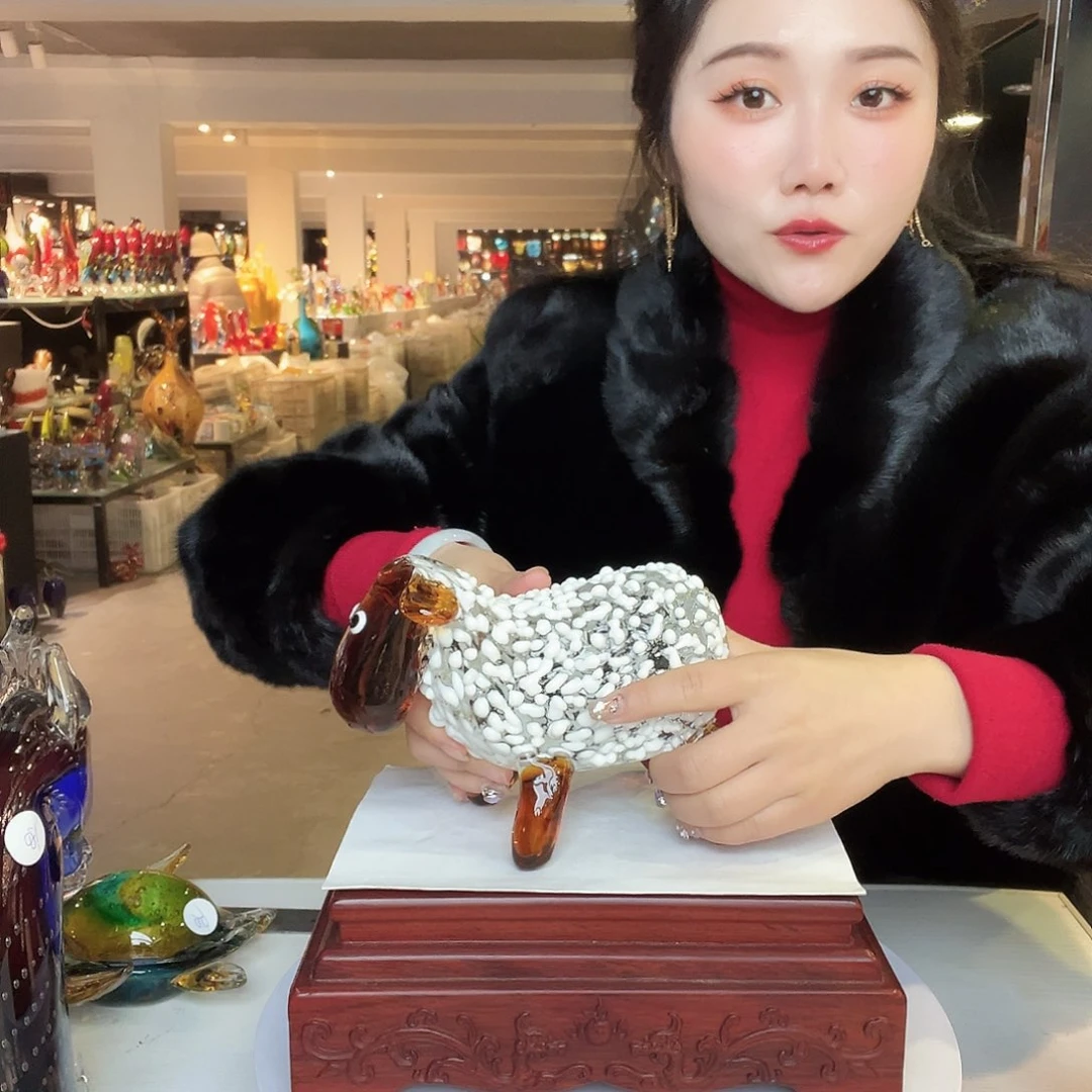 茶盏琉璃的颜色是什么颜色的