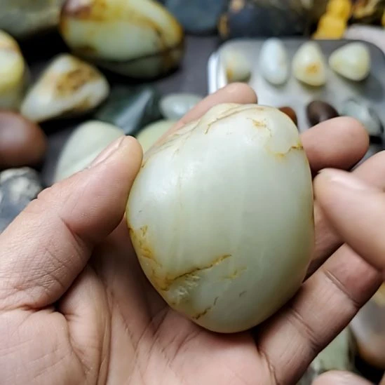 和田玉（糖玉）未镶嵌挂件