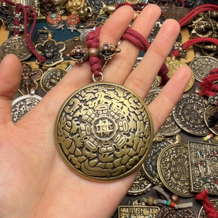 藏传文玩九宫如图