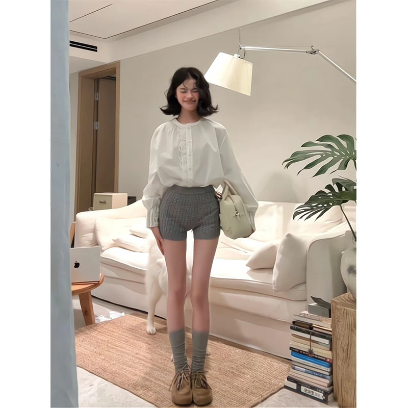 2025年秋季新款风琴褶白色长袖衬衫女木耳边立领衬衣上衣针织短裤