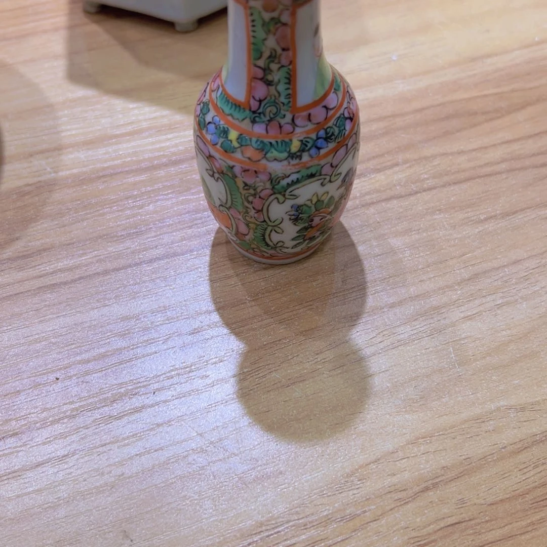 是***哇琉璃手工艺品工艺品