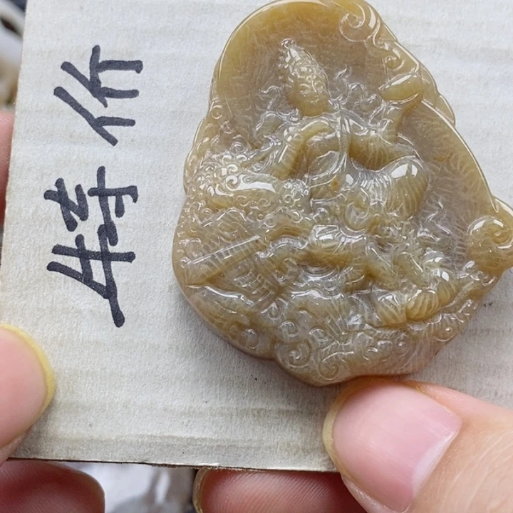 硅化珊瑚（珊瑚玉）颈饰未镶嵌遗***好