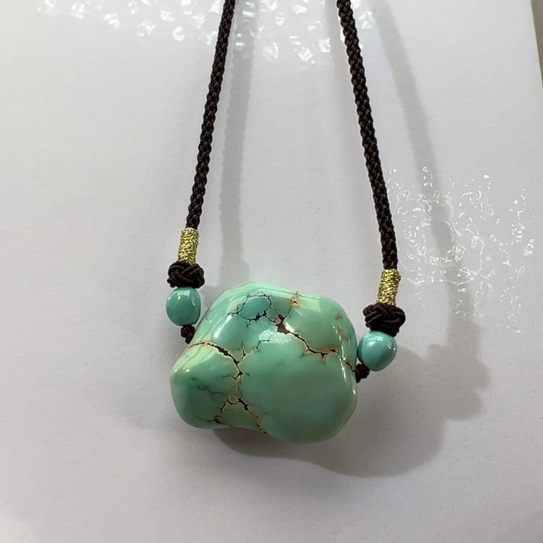 绿松石未镶嵌挂件